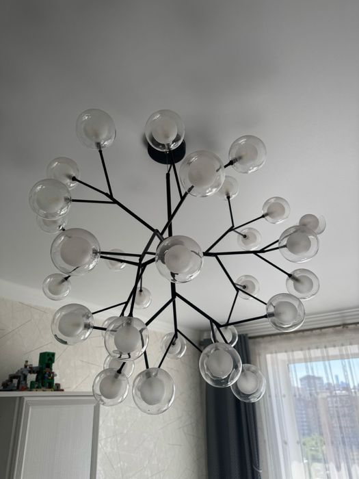 Продаю люстру в детскую