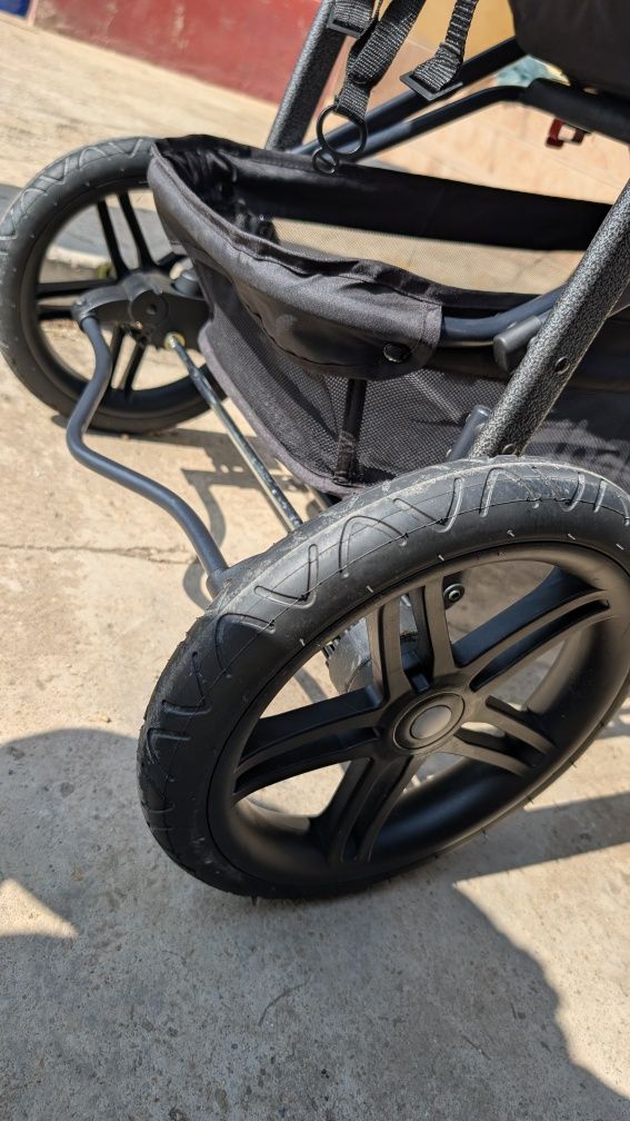 Carucior Hauck all terrain 3 roți mariimpecabil ca nou