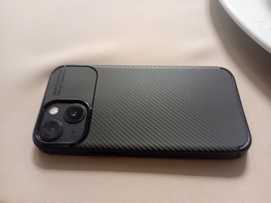 Vand sau schimb: iPhone 13 mini impecabil!