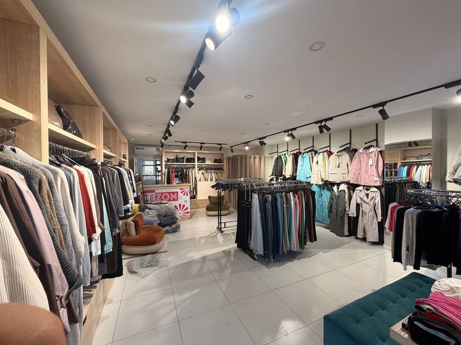 Аренда нежилого помещения. Метро Айбек. Площадь: 80 м² комнат 3