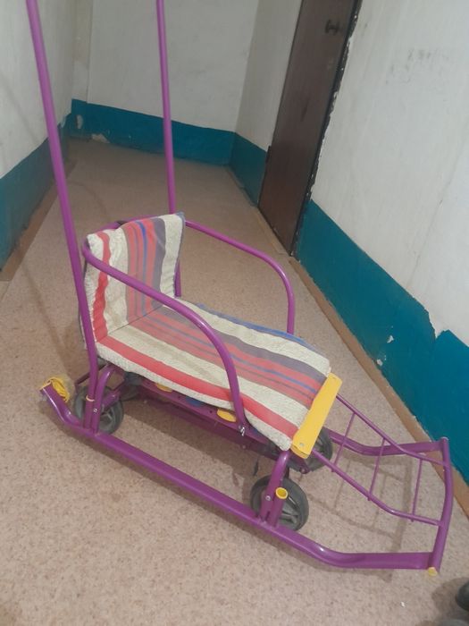 Децкие санки плюс колёса