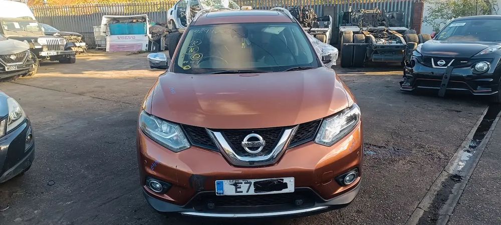 Dezmembrari / Dezmembrez Nissan X-Trail 1.6 R9M cutie viteze manuală cod culoare EAR