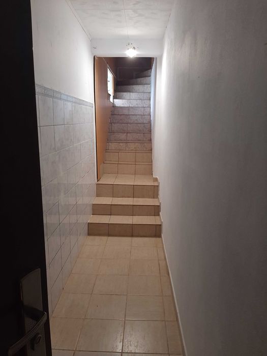 Inchiriere  Etaj  Vila