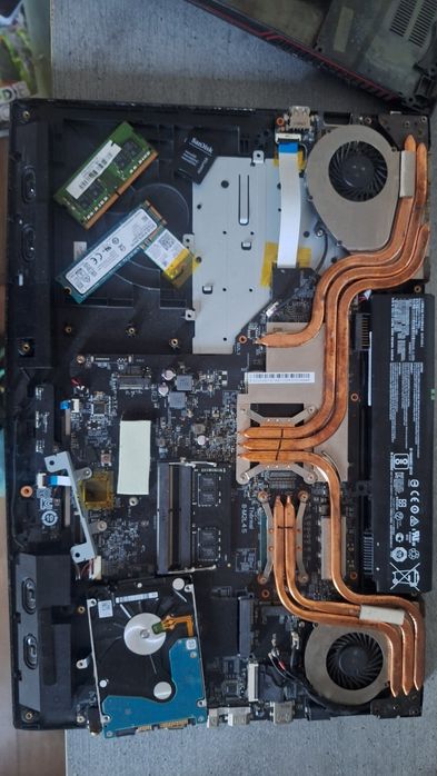 Laptop MSI GL72M 7REX pentru piese