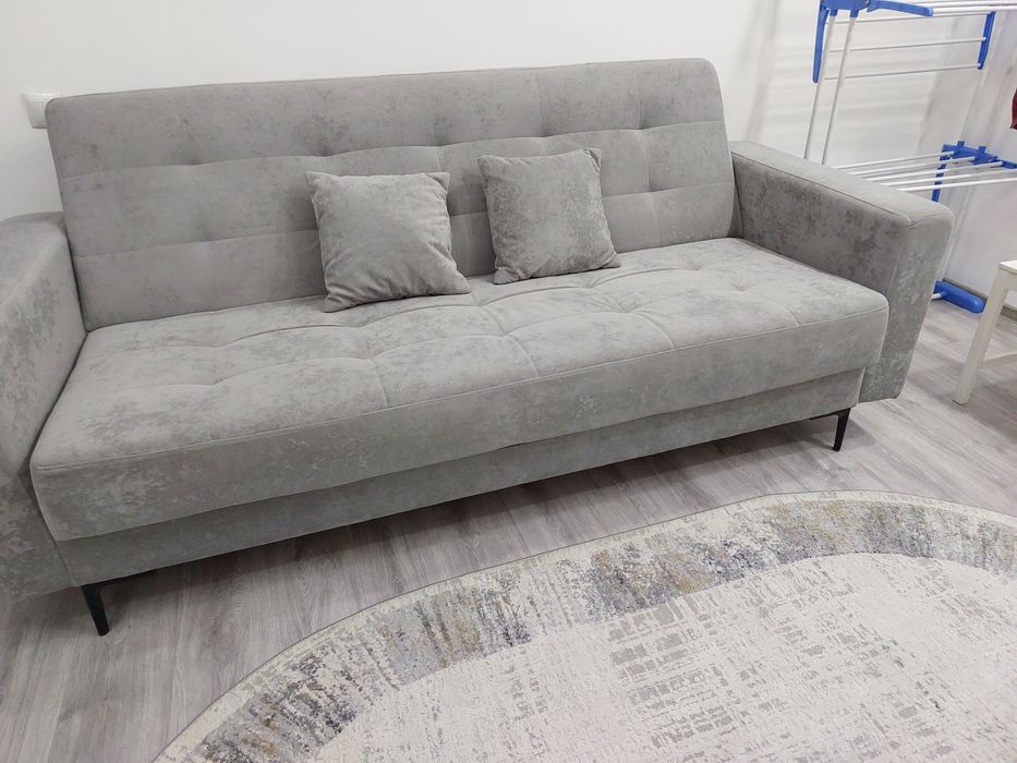 Диван для спальни или гостиной