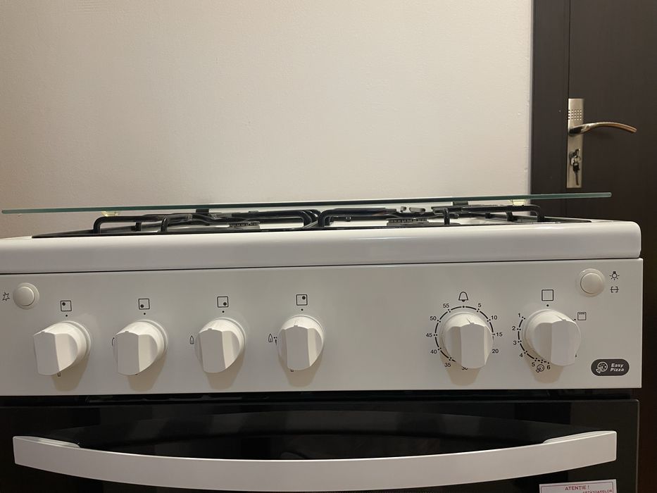 Vand Aragaz Zanussi