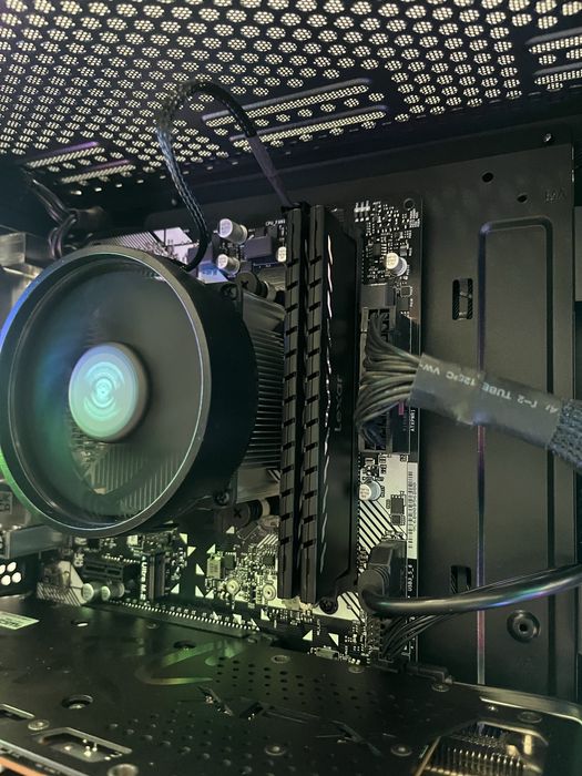 Геймърски компютър AMD Ryzen 5 3600, AMD RX 6600XT 8GB, 16GB Ram