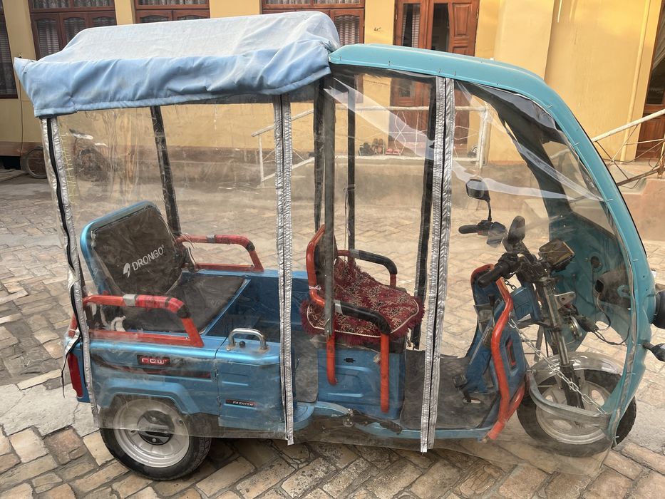 Elektromobil, skutor