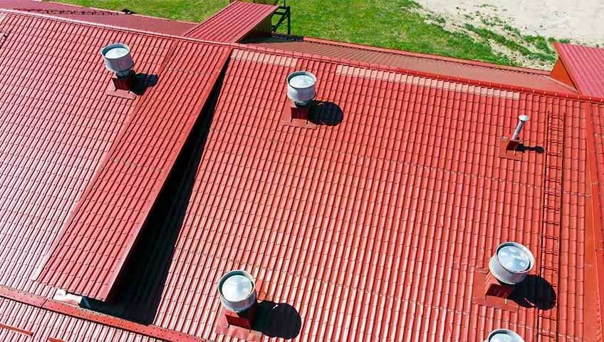 Meseriasi acoperisuri - reparatii acoperisuri -lucrari de la A la Z