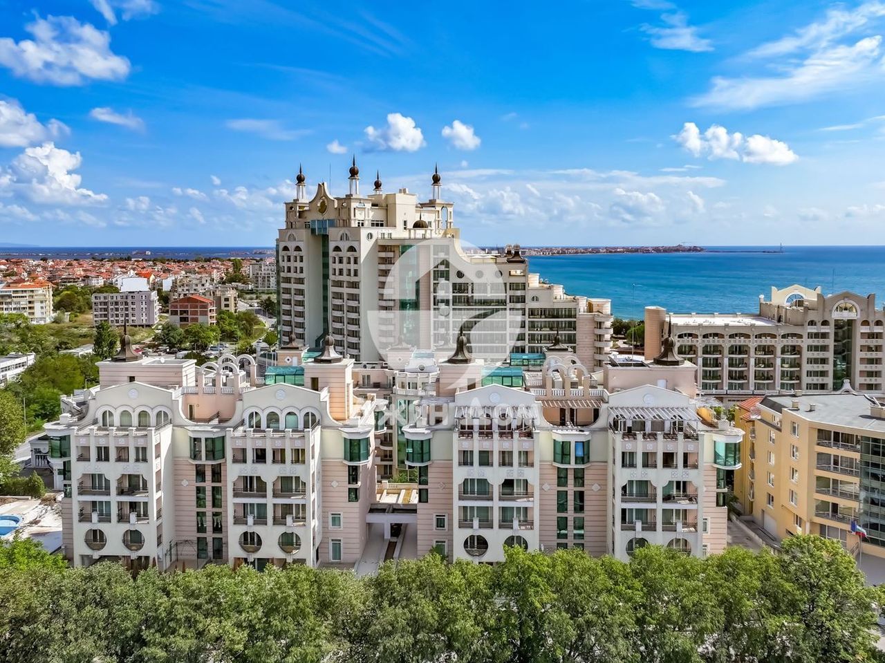 Продава се Двустаен апартамент в Поморие - 76 кв.м за 645 €/кв.м - Снимка #8