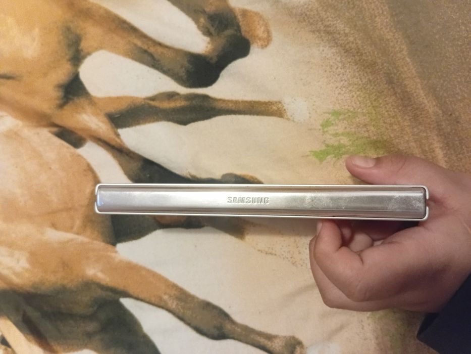 Vand samsung z fold 3