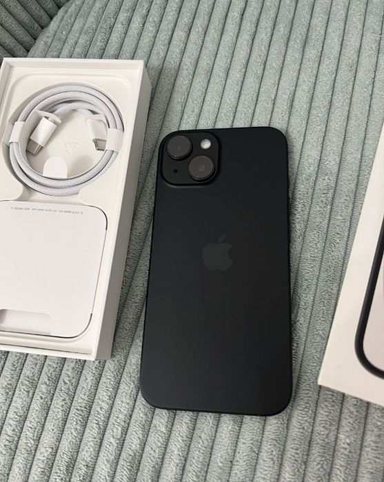 Iphone 15 nou desigilat în cutie originala