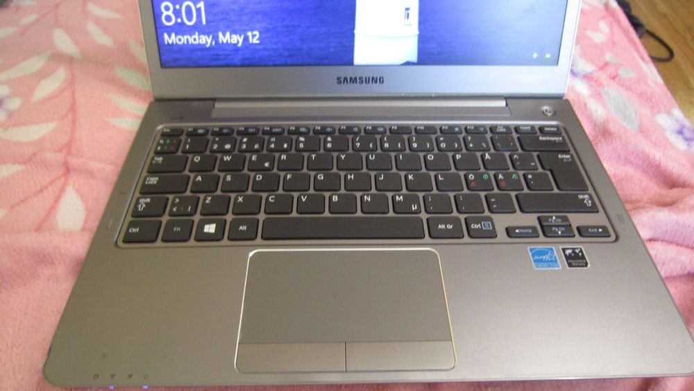 Laptop UltraSlim Samsung