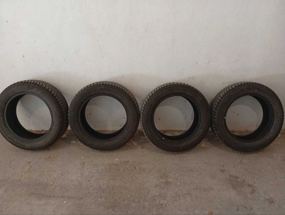 Yokohama BluEarth 205/55 R16 – зимни гуми само на 2400 км, отлични
