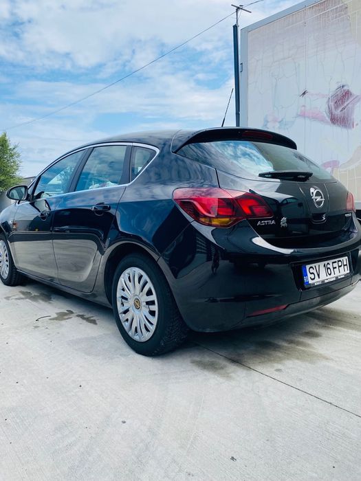 Opel Astra J 1.4 benzina motor clasic