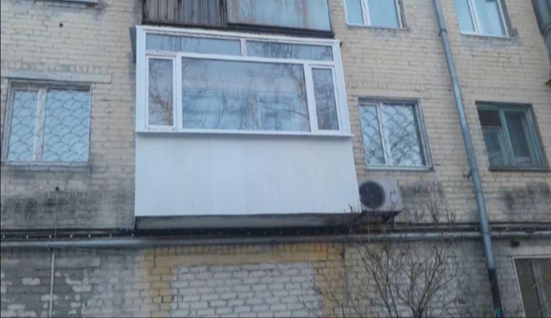 Трёшка центр Цум, Март