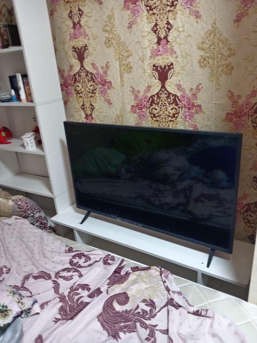 Две большие плазмы  не рабочие