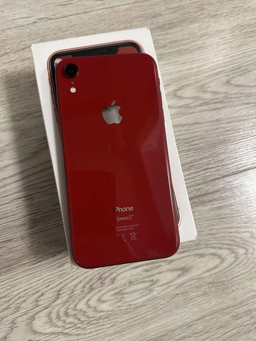Vand Sau Schimb IPhone XR Red Product 64Gb Neverlocked