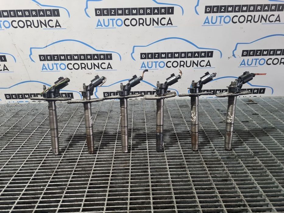 Injector Volkswagen Touareg 7L facelift 3.0D 2007 - 2010 240CP CASA CASC (993) 0445116015