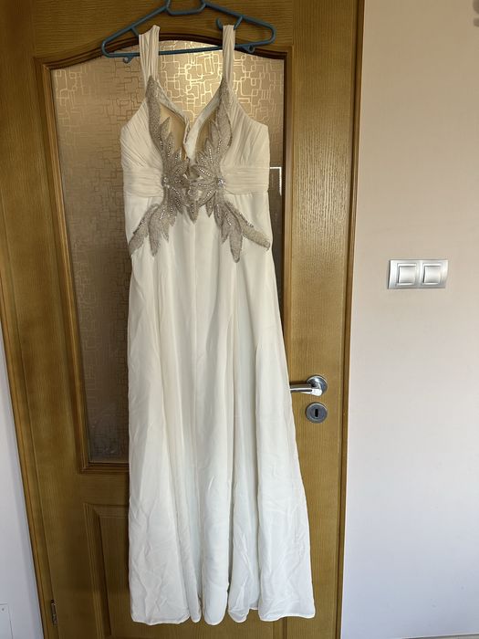 Сватбена рокля