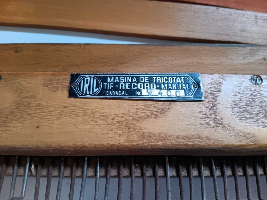 Masina de tricotat veche Romaneasca,Tip Record Manual,anii 60,colectie