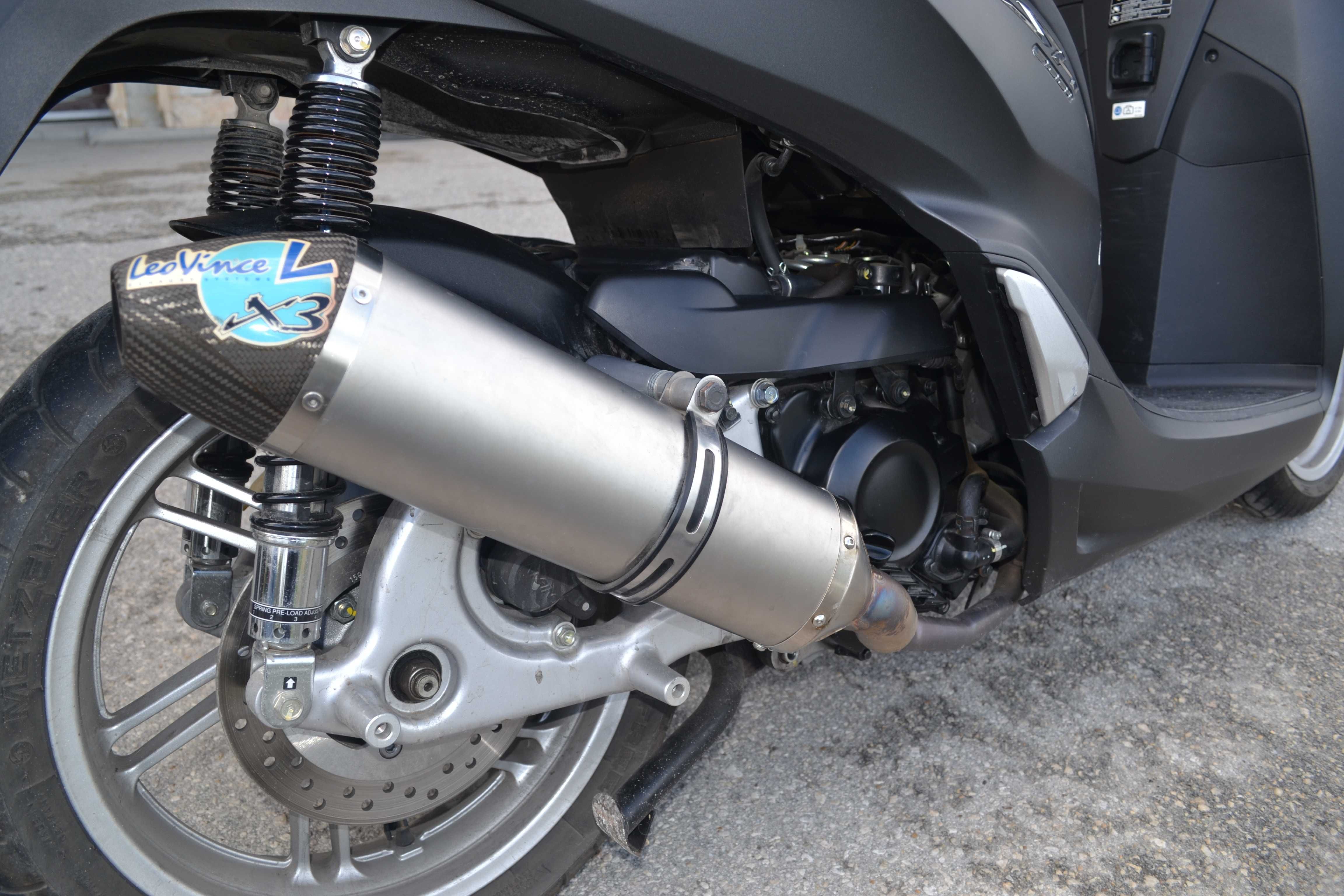 Скутер  Honda SH300i