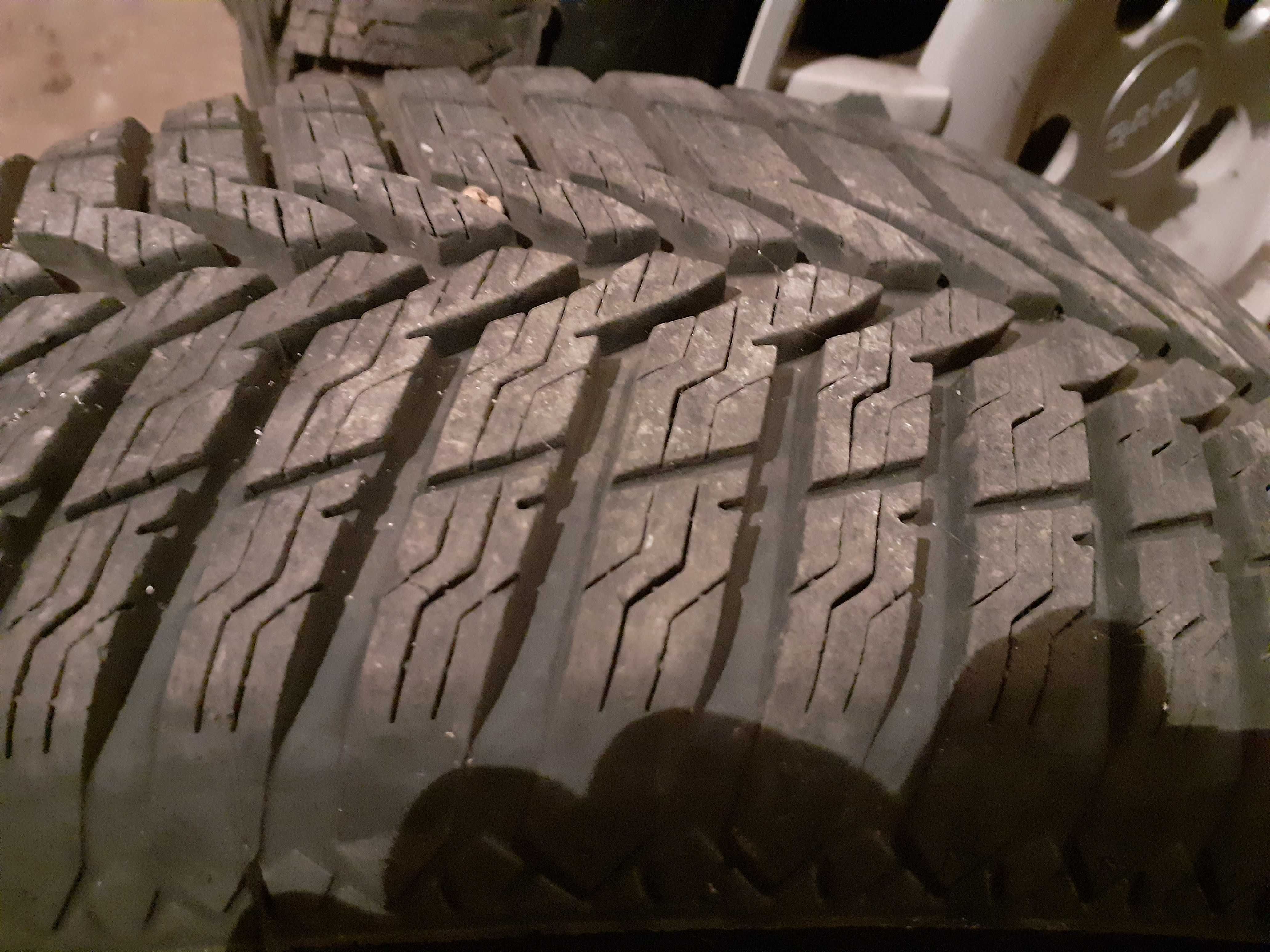 Зимни гуми Maloya Davos 185/65 R15 с джанти от Saab