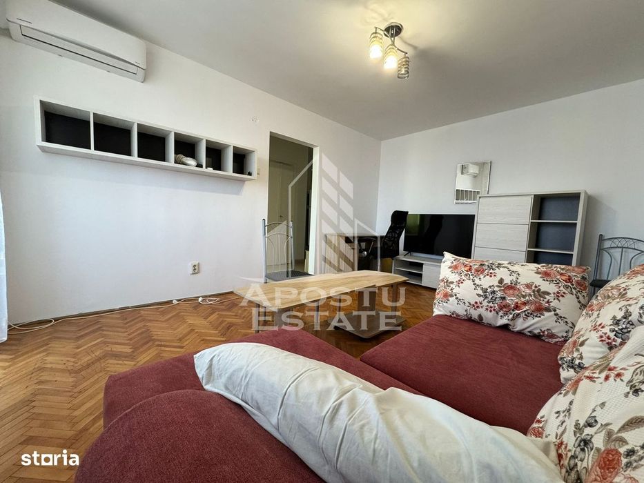 Apartament ultracentral cu 2 camere semidecomandat
