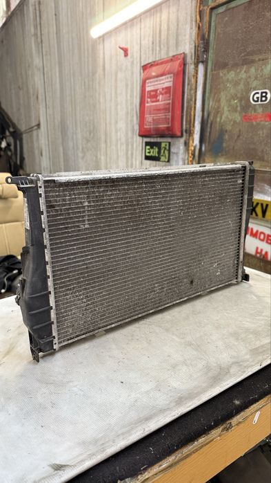 Воден радиатор Coolant Radiator BMW 3 Серия Е90 Е91