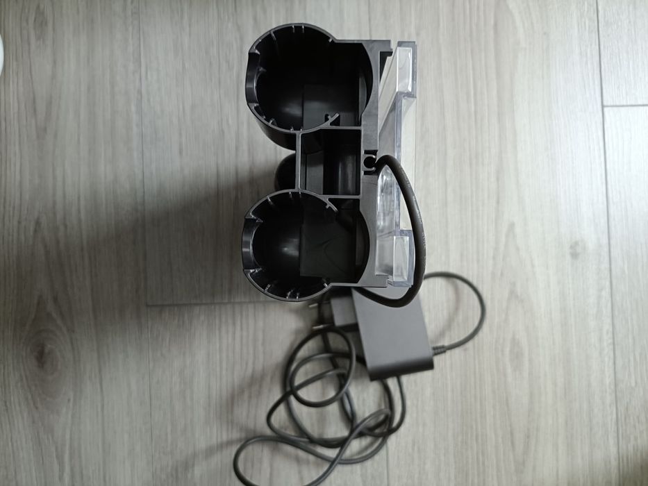 Încărcător aspirator dyson