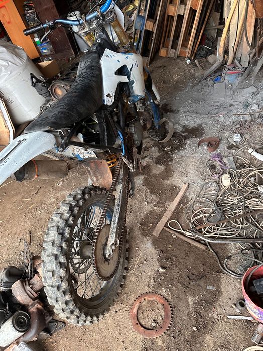 Vând motor aprilia 125