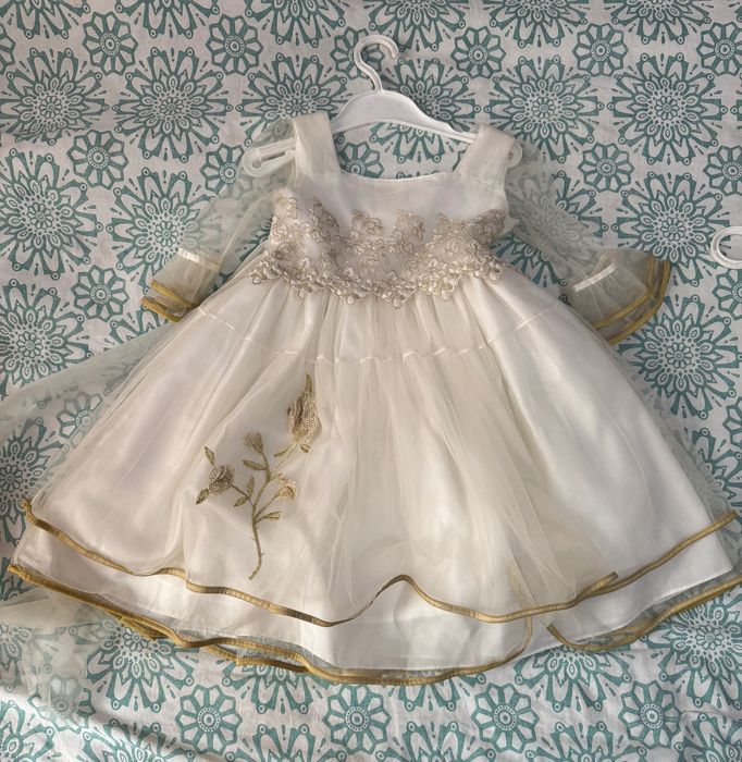 Продаются платья на девочку