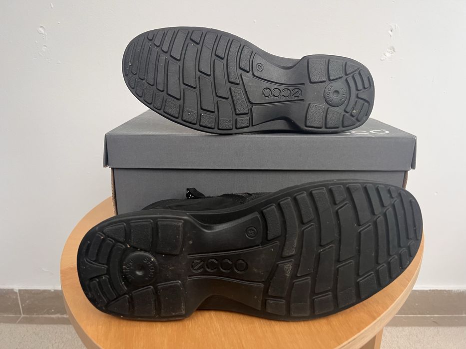 Ghete din piele ECCO