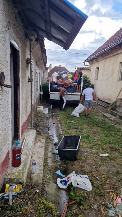 Debarasam  apartamente  .case . beciuri  .  poduri