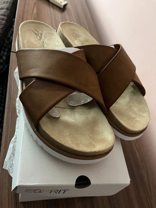 Чехли Есприт/Esprit