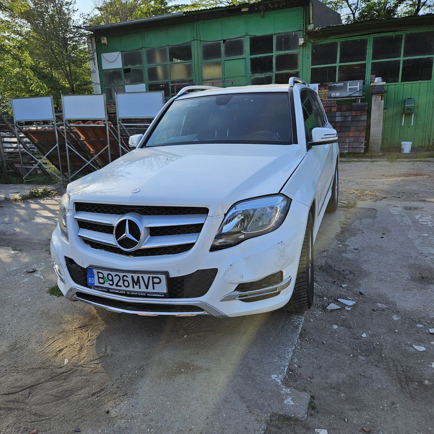 Mercedes Benz GLK 2013 / 144.000 km / facelift/  avariat lovit