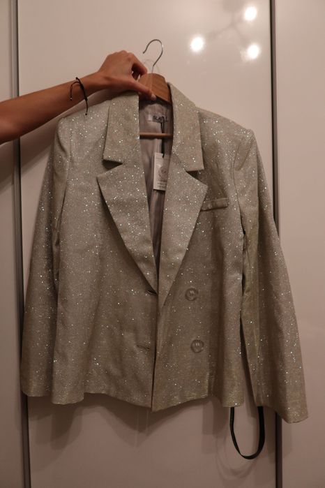 Ново блестящо сако на Sla the label
