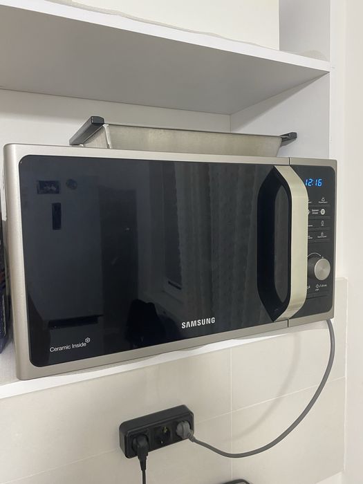 Продам микраволновку LG