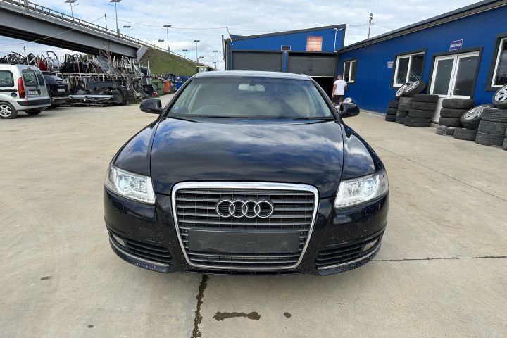 Aparatoare / Carenaj noroi fata dreapta Audi A6 4F/C6 [facelift] [200