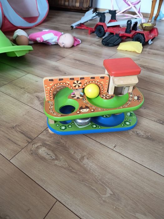 Traseu lemn cu bile copii