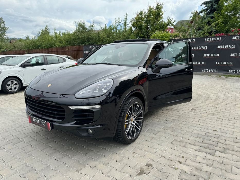 Porsche Cayenne Pachet GTS / Panoramic / Pasm / Matrix / Tva deductibil