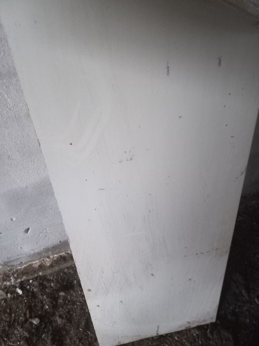 Продам пластиковый подоконник