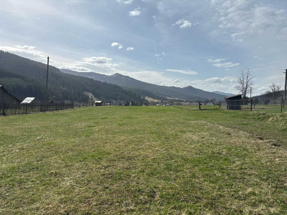 Teren de vânzare în Com. Ciocănești, Sat Botos, județul Suceava,