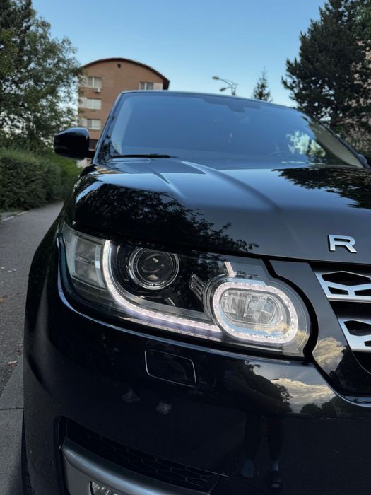 Persoana fizica vand range rover sport.