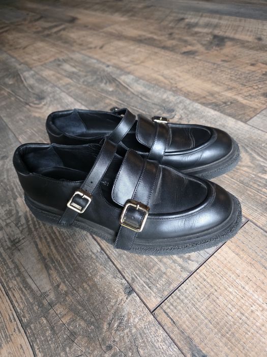 Дамски кожени обувки