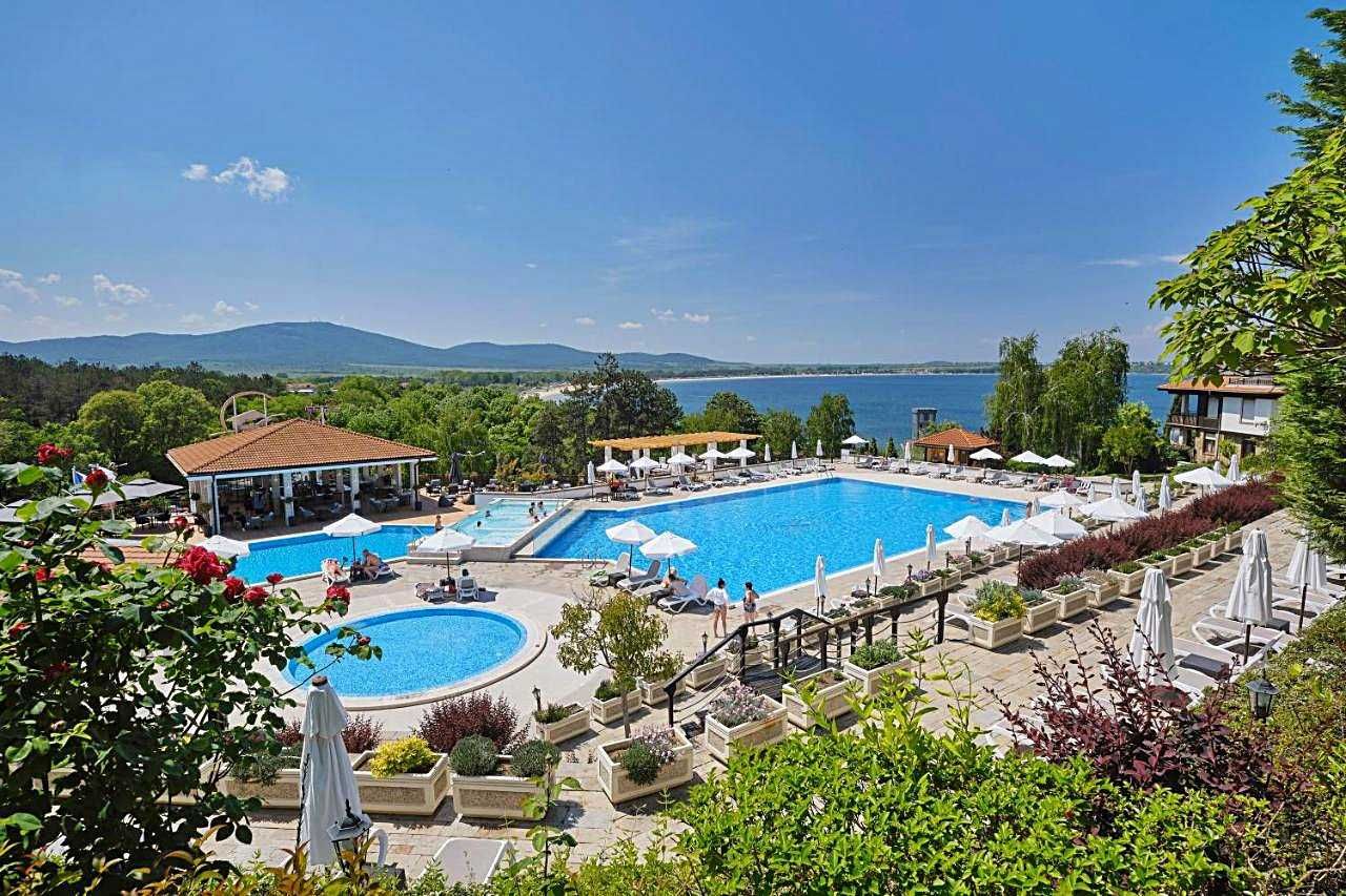 Продава се Тристаен апартамент в Созопол - 114 кв.м за 2193 €/кв.м - Снимка #14