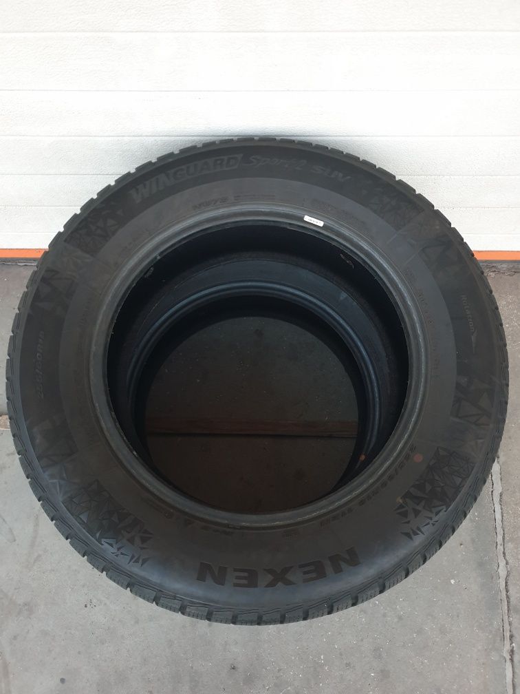 Зимни гуми 2 броя NEXEN WinGuard Sport2 Suv 255 60 R18 дот 2422