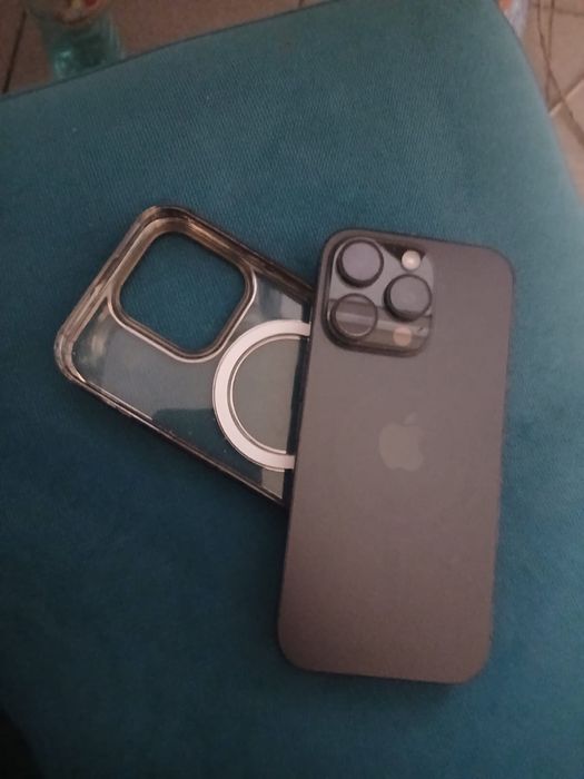 Vand iphone 16 pro 256 gb fullbox schimb cu iohone 17 pro max