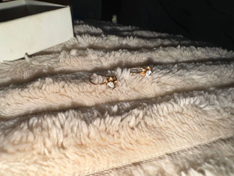 Золотые сережки для маленьких