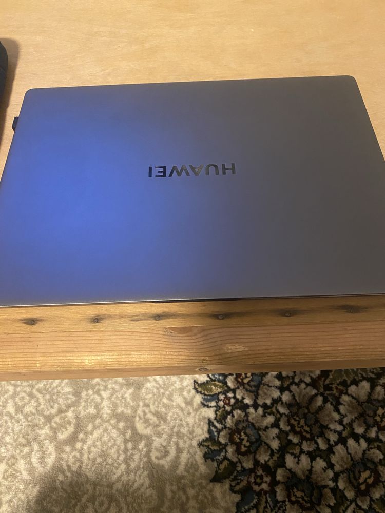 Huawei Noutbook sotiladi